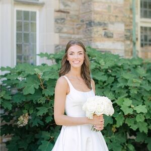 Meet your Posher, Halli